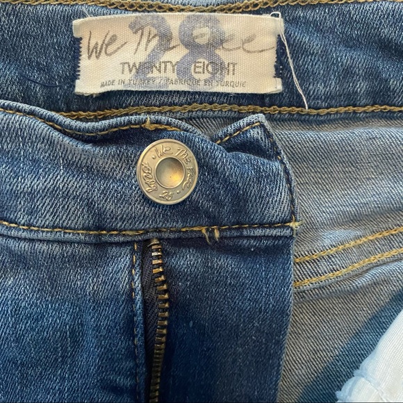Free People We the Free high waisted busted knee medium wash jeans, 28 - Picture 4 of 9